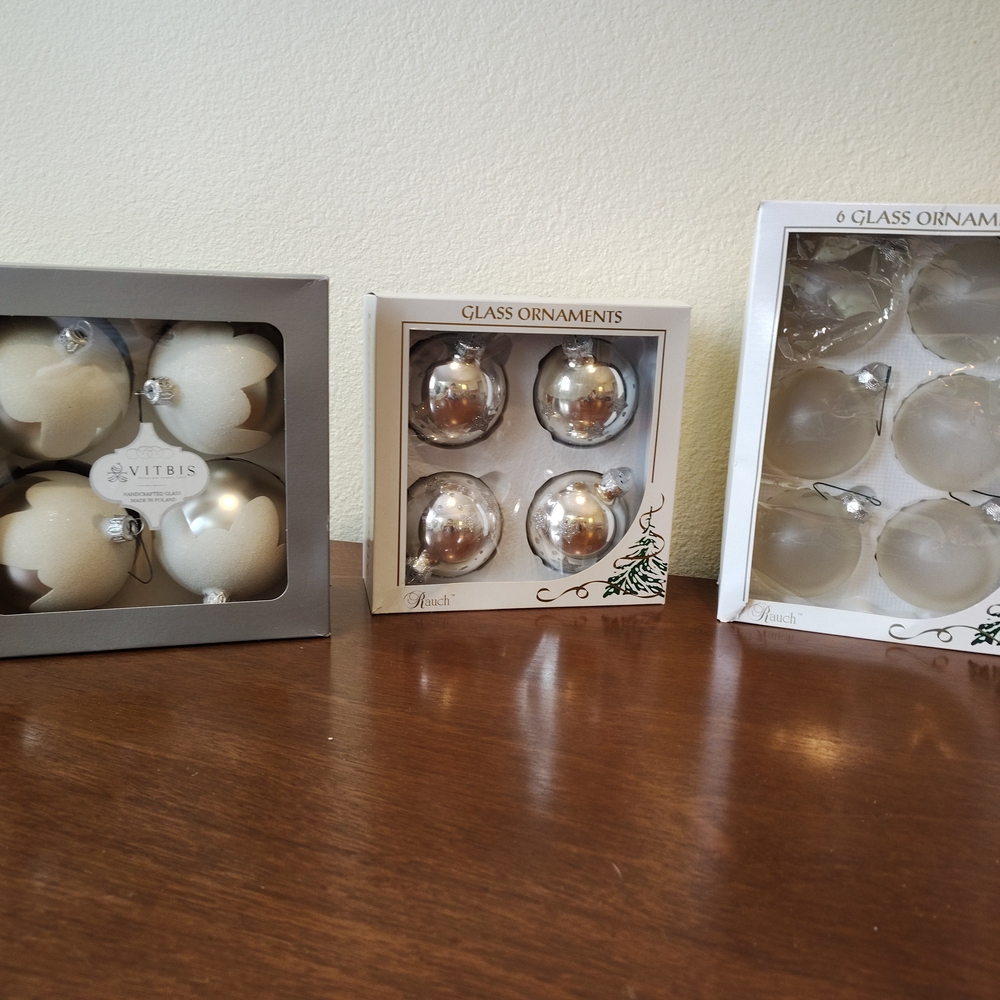 Silver Glass Ornaments Set